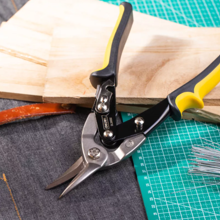 مقص لاميره (يسار)