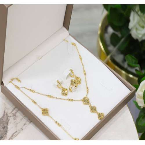  طاقم فان كليف