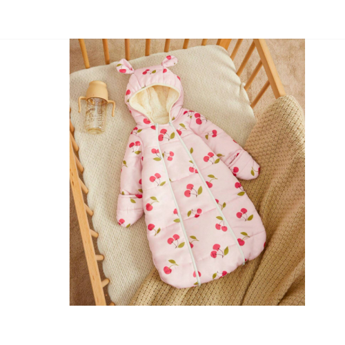 بطانية حديثي الولادة