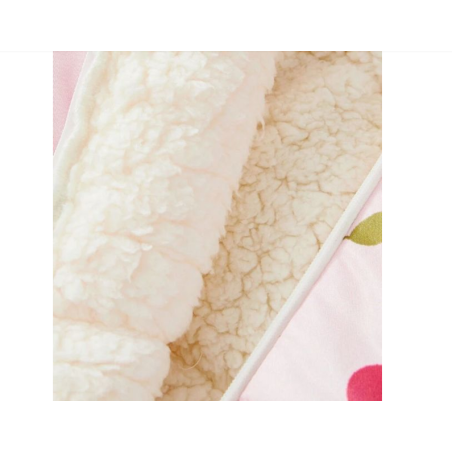 بطانية حديثي الولادة