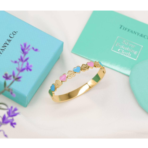  حديدة  تيفاني 