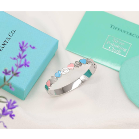 حديدة  تيفاني 