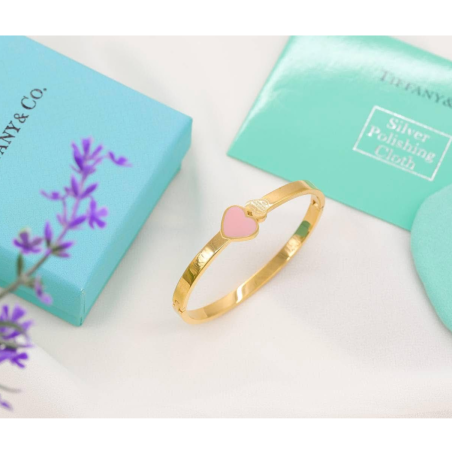 حديدة  تيفاني 