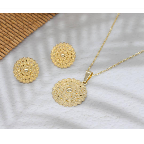  نص طاقم ذهبي