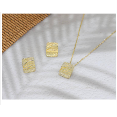 نص طاقم ذهبي