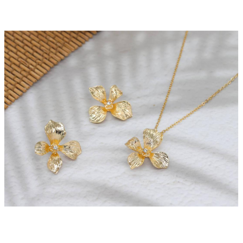 نص طاقم ذهبي