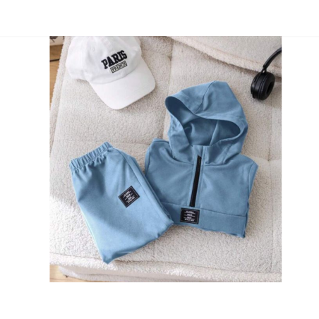 طقم رياضي للاطفال