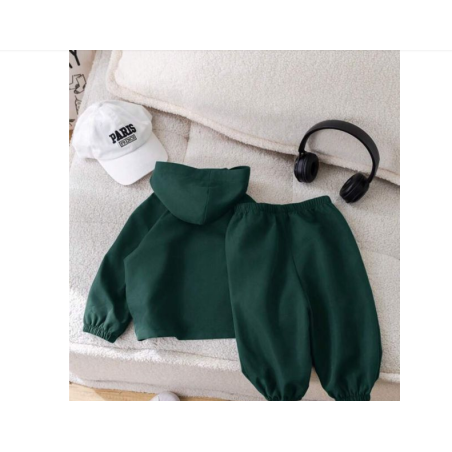 طقم رياضي للاطفال