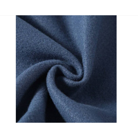 جاكيت و قبعة