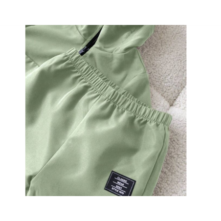 طقم رياضي للاطفال