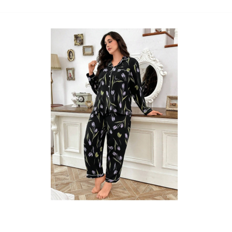 بيجامة نسائية