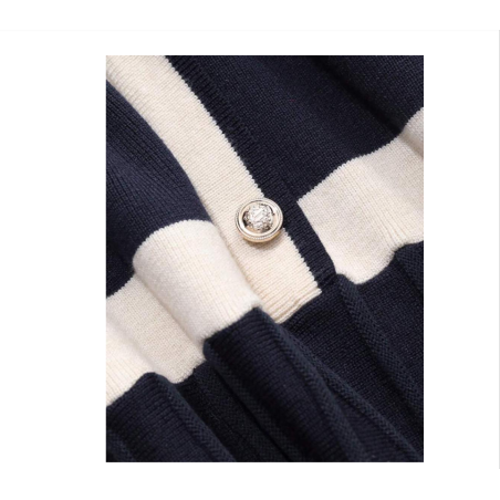 فستان بتصميم بدلة أنيق