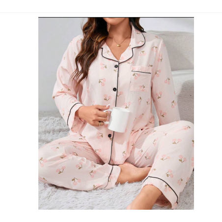 بيجامة نسائية
