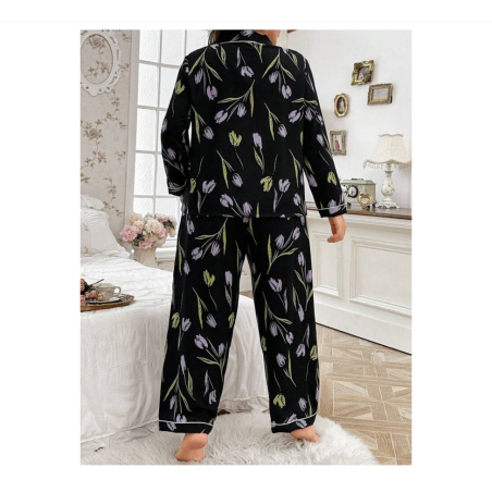 بيجامة نسائية