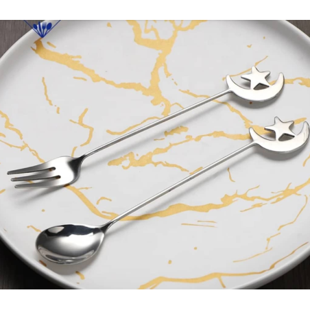  طقم ملاعق مكون من 8 قطع باللون الفضي