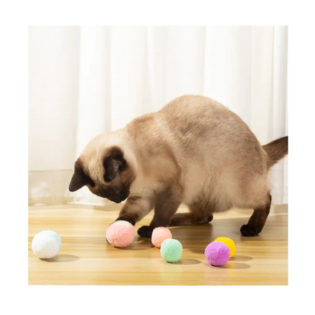 كرات الصوف للقطط 