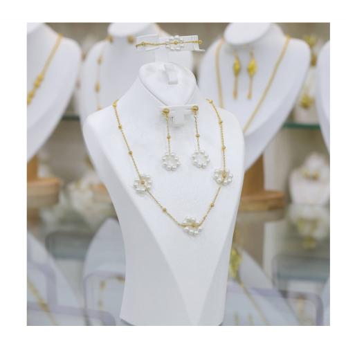  طاقم ذهبي وردة 