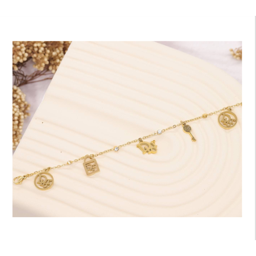 حديدة نسائية 