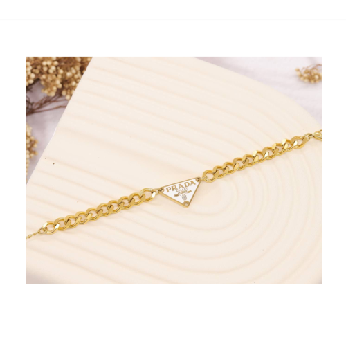 حديدة نسائية 