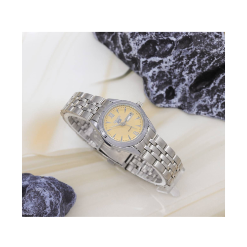  ساعة نـسائية 