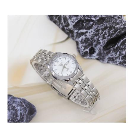  ساعة نـسائية 