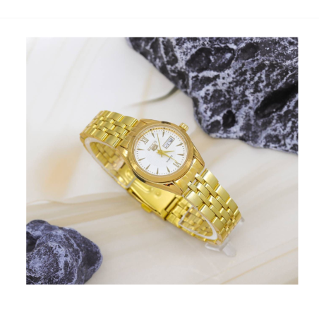  ساعة نـسائية 