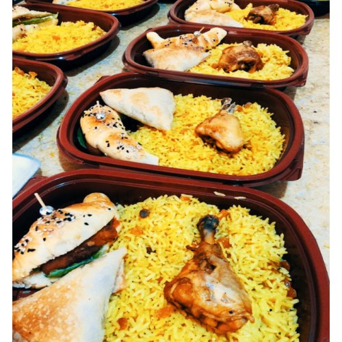 وجبة فردية دجاج و2 قطع معجنات